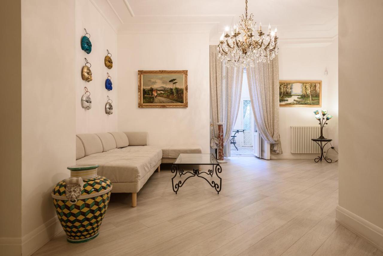 Palazzo Dello Spagnolo Suite Νάπολη Εξωτερικό φωτογραφία