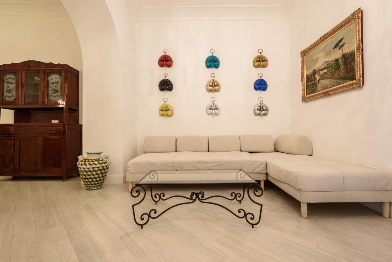 Palazzo Dello Spagnolo Suite Νάπολη Εξωτερικό φωτογραφία