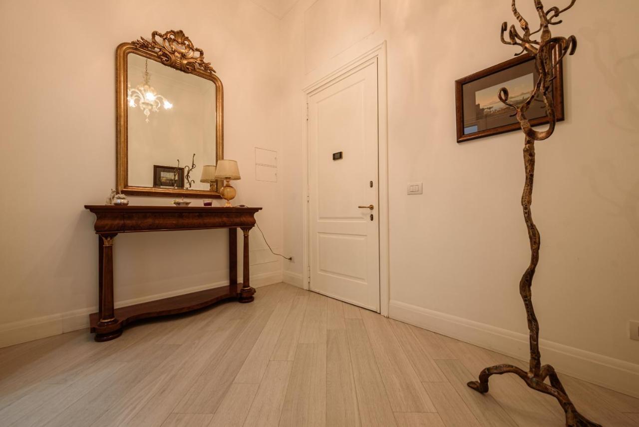 Palazzo Dello Spagnolo Suite Νάπολη Εξωτερικό φωτογραφία
