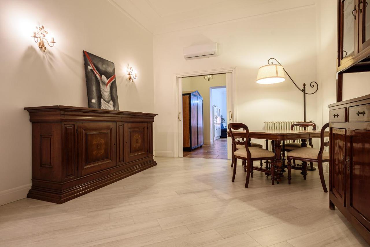 Palazzo Dello Spagnolo Suite Νάπολη Εξωτερικό φωτογραφία