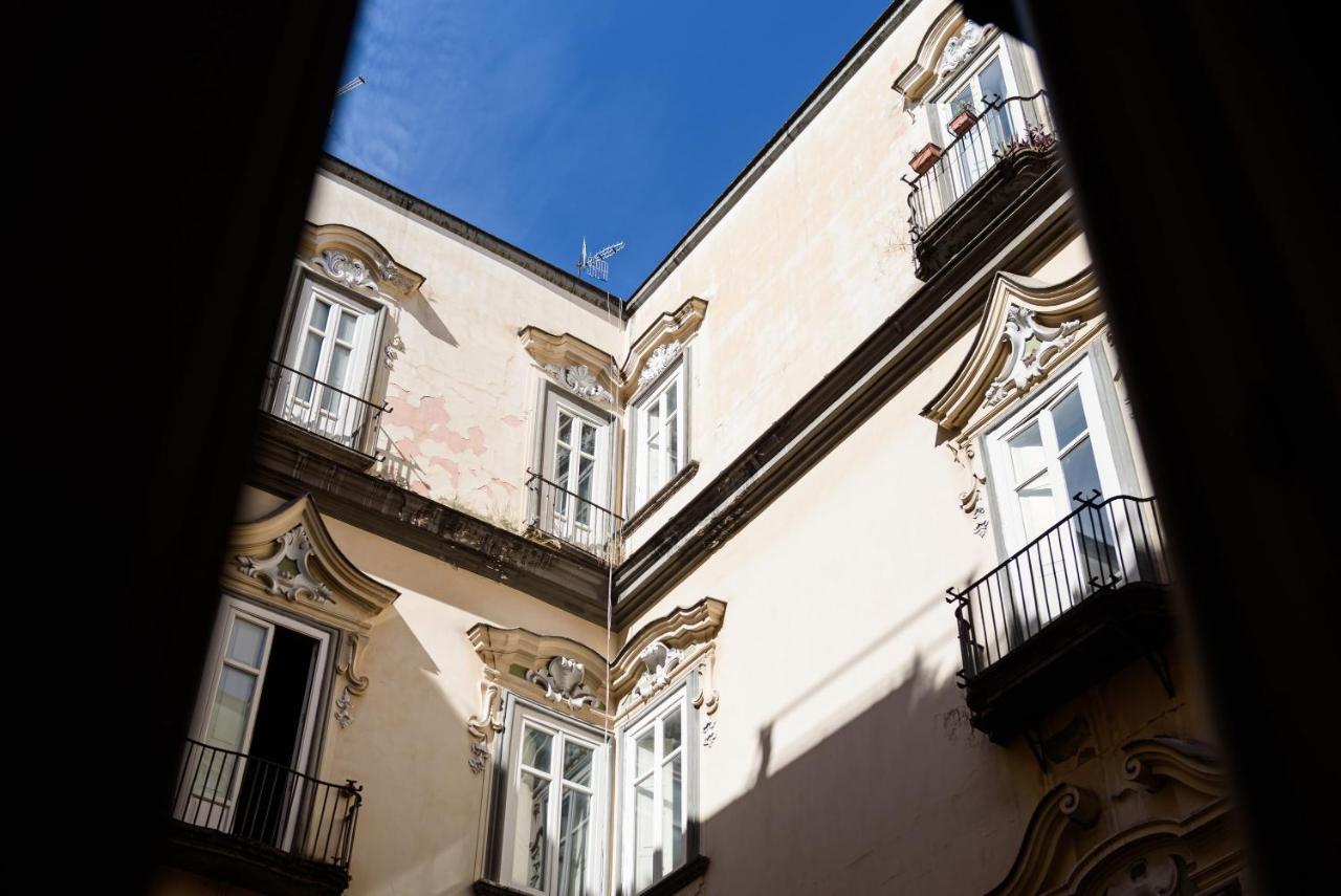 Palazzo Dello Spagnolo Suite Νάπολη Εξωτερικό φωτογραφία