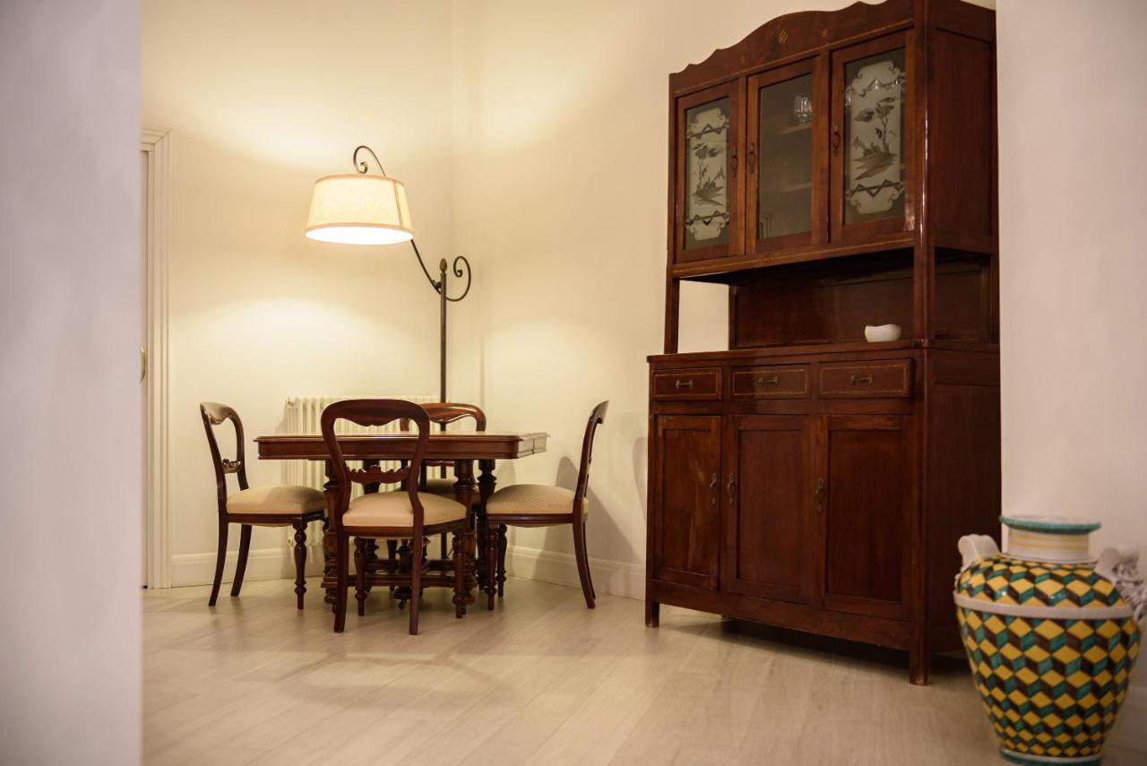 Palazzo Dello Spagnolo Suite Νάπολη Εξωτερικό φωτογραφία